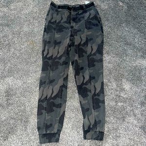 Women’s Camo Pants